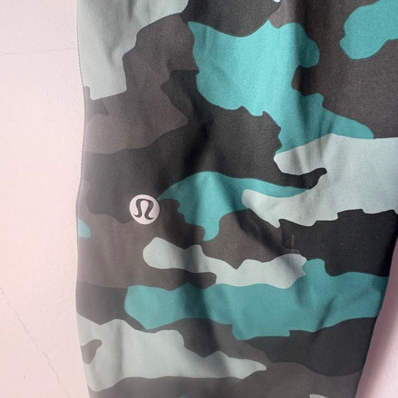 Lululemon Base Pace High-Rise Running Tight Heritage 365 Camo Tidewater Size 8 - Picture 5 of 8